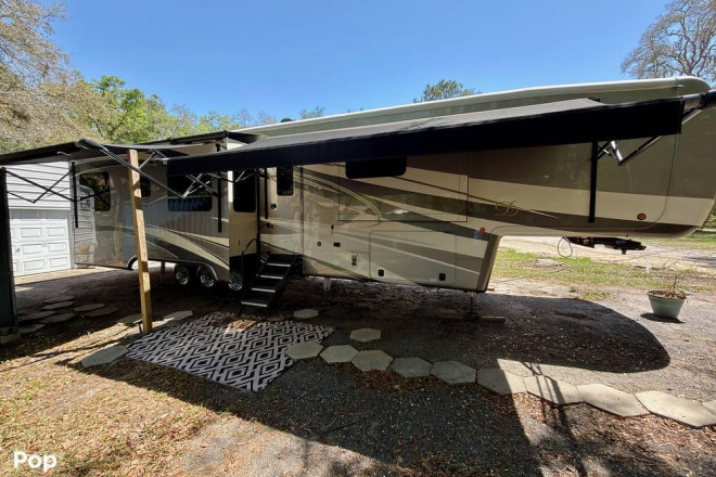 2021 Mobile Suites 44 Houston