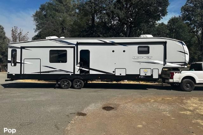 2022 Arctic Wolf 3660SUITE