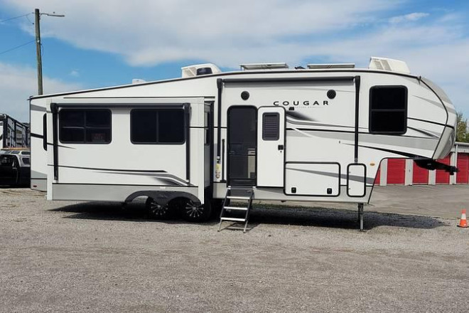 2023 Cougar 29RLI