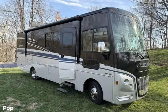 2022 Adventurer 29B