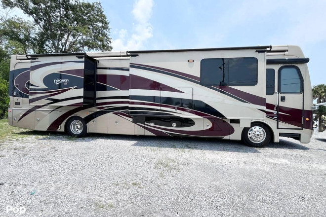 2017 Discovery LXE 40D