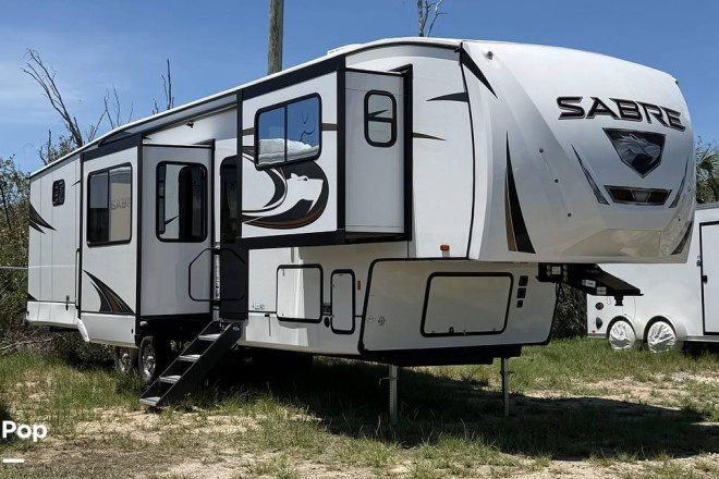 2024 Sabre M-37FLH