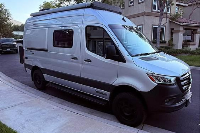 2020 Revel 44e