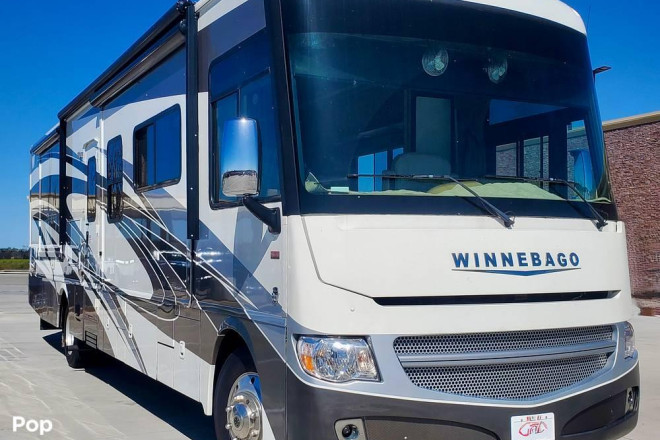 2013 Adventurer 37F