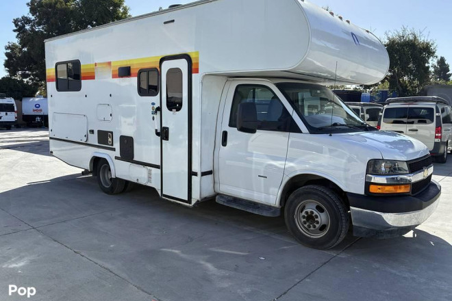 2025 Conquest 6237LE
