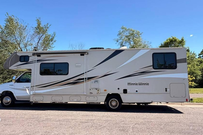 2017 Minnie Winnie 31D