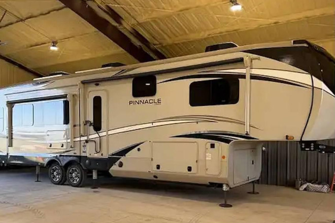 2023 Pinnacle 36 KPTS
