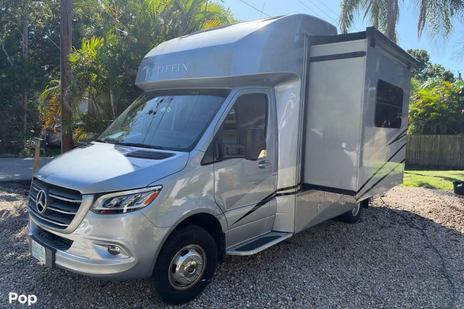 2023 Wayfarer 25JW