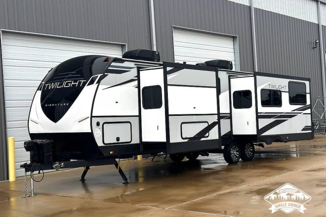 2022 Twilight TWS 3100