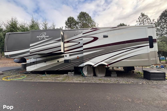 2016 Riverstone Legacy 38FB