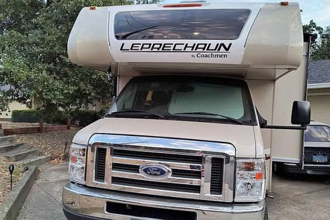 2021 Leprechaun 319MB
