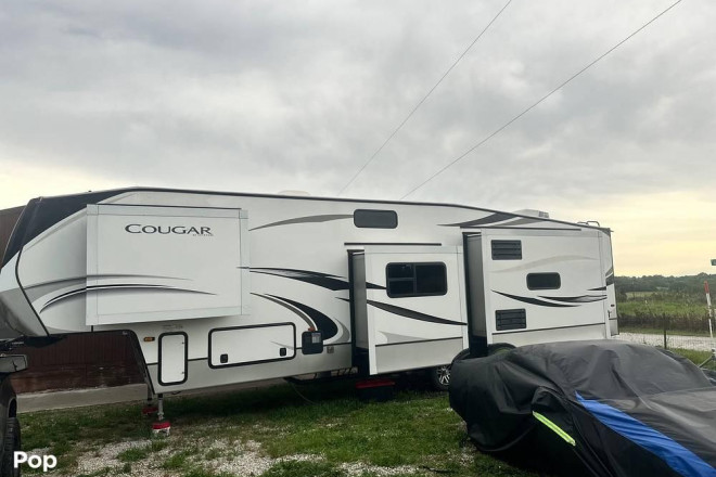 2021 Cougar 368 MBI