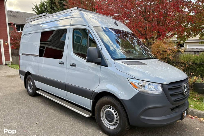 2022 Sprinter 2500 High Roof 144WB