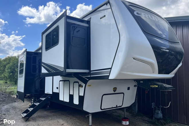 2021 Cruiser 3841FL