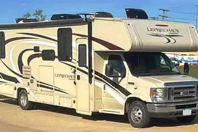 2019 Leprechaun 319MB