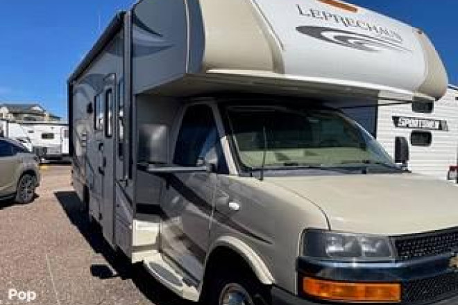 2018 Leprechaun 240FS