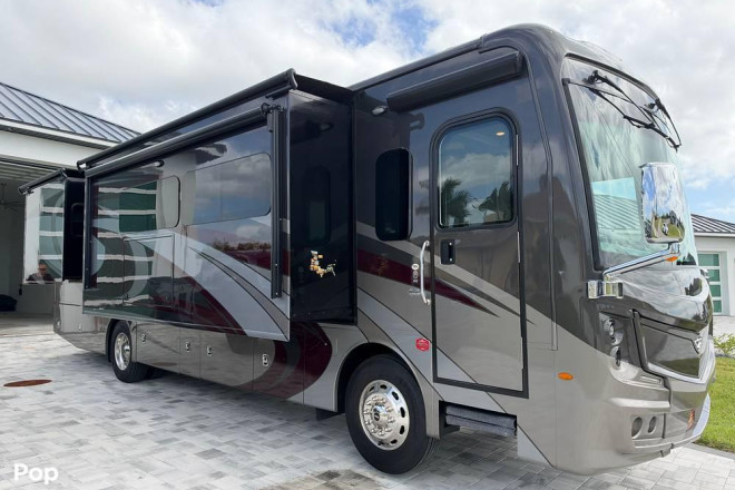 2022 Discovery 36Q