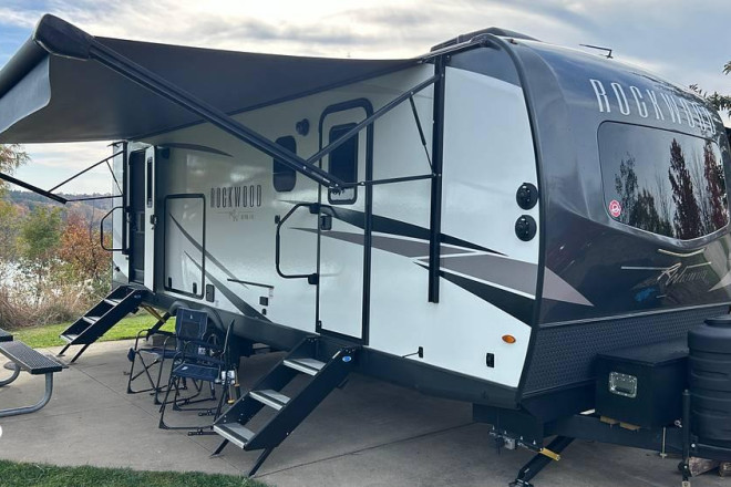 2023 Ultra Lite 2614BS